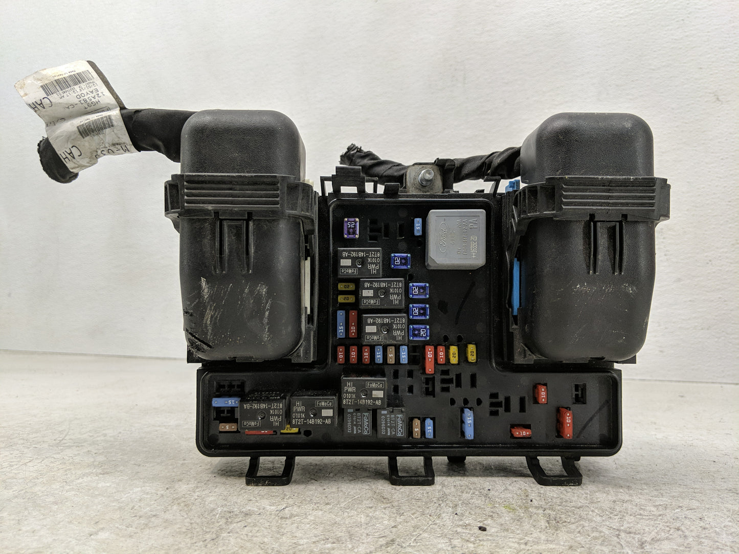 2017-2020 Ford Fusion Fusebox Fuse Box Panel Relay Module P/N:HG9T14D068DB Fits Fits 2017 2018 2019 2020 OEM Used Auto Parts