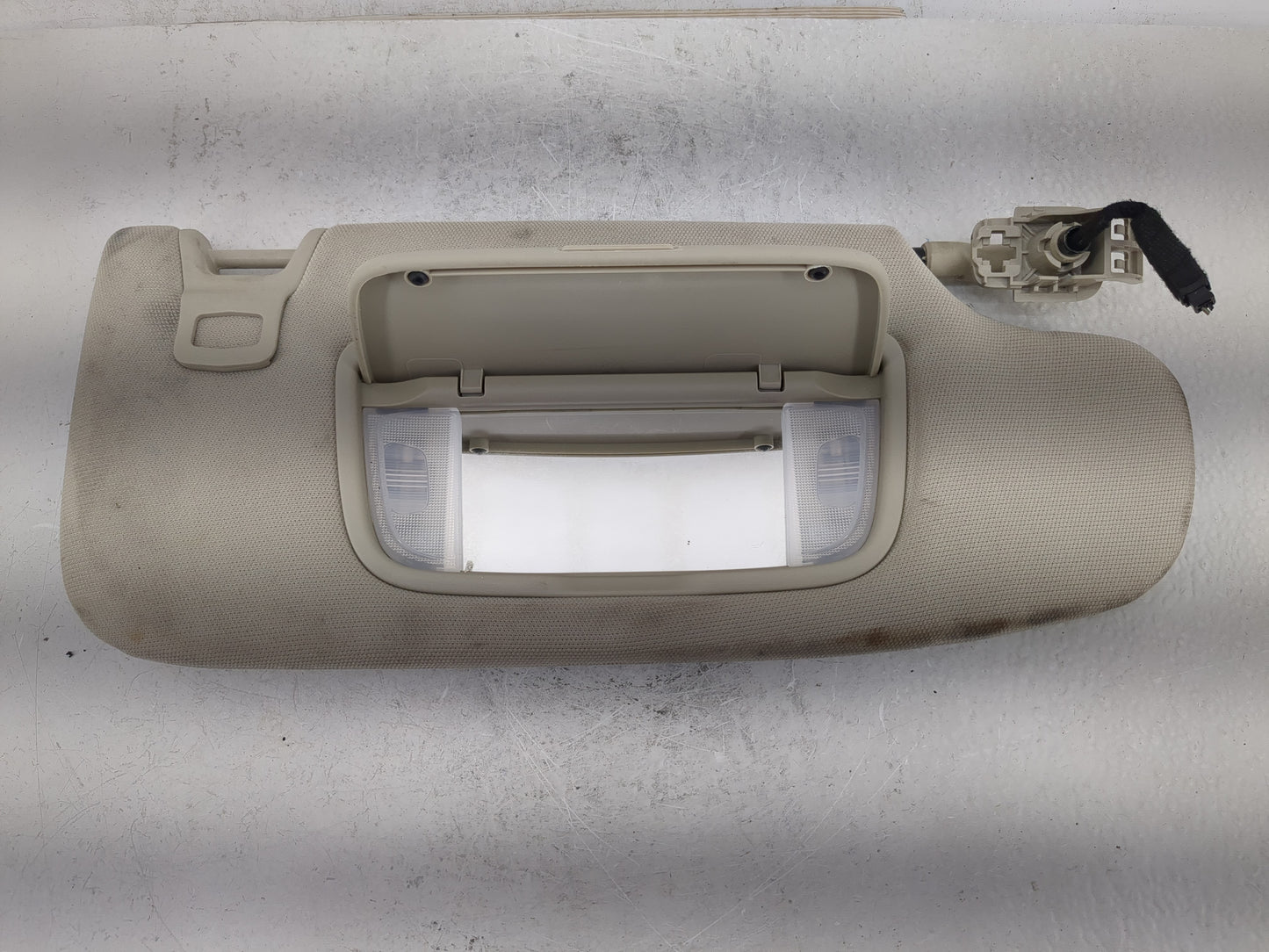 2017-2020 Ford Fusion Sun Visor Shade Replacement Passenger Right Mirror Fits Fits 2017 2018 2019 2020 OEM Used Auto Parts -