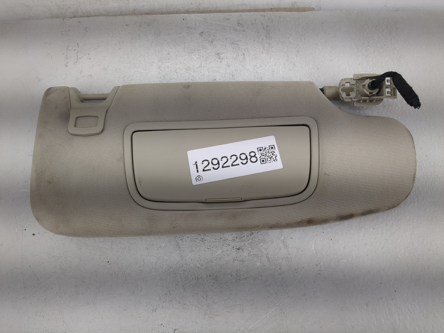 2017-2020 Ford Fusion Sun Visor Shade Replacement Passenger Right Mirror Fits Fits 2017 2018 2019 2020 OEM Used Auto Parts -