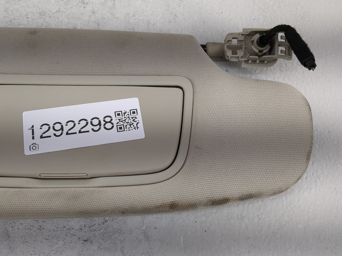 2017-2020 Ford Fusion Sun Visor Shade Replacement Passenger Right Mirror Fits Fits 2017 2018 2019 2020 OEM Used Auto Parts -