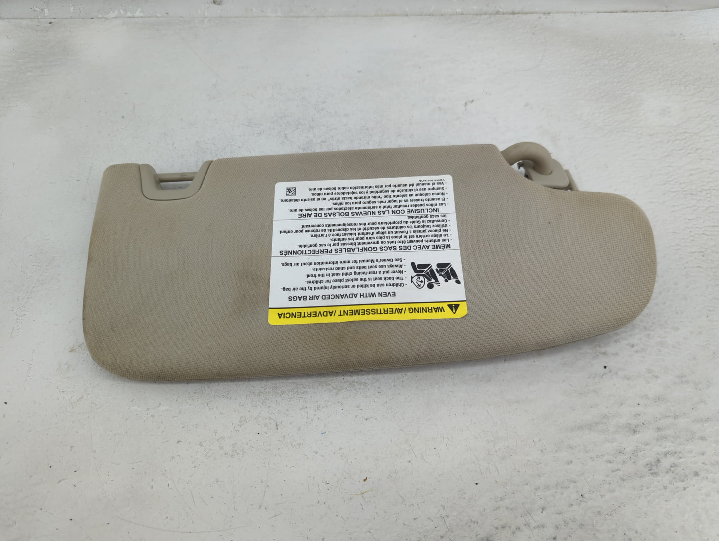 2017-2020 Ford Fusion Sun Visor Shade Replacement Driver Left Mirror Fits Fits 2017 2018 2019 2020 OEM Used Auto Parts - Oem