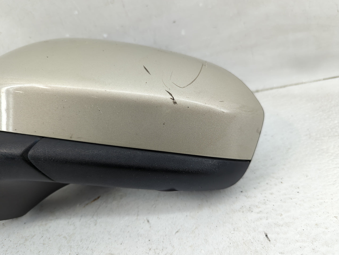2016-2020 Ford Fusion Driver Side View Mirror - Left Door Mirror OEM Used - Oemusedautoparts1.com