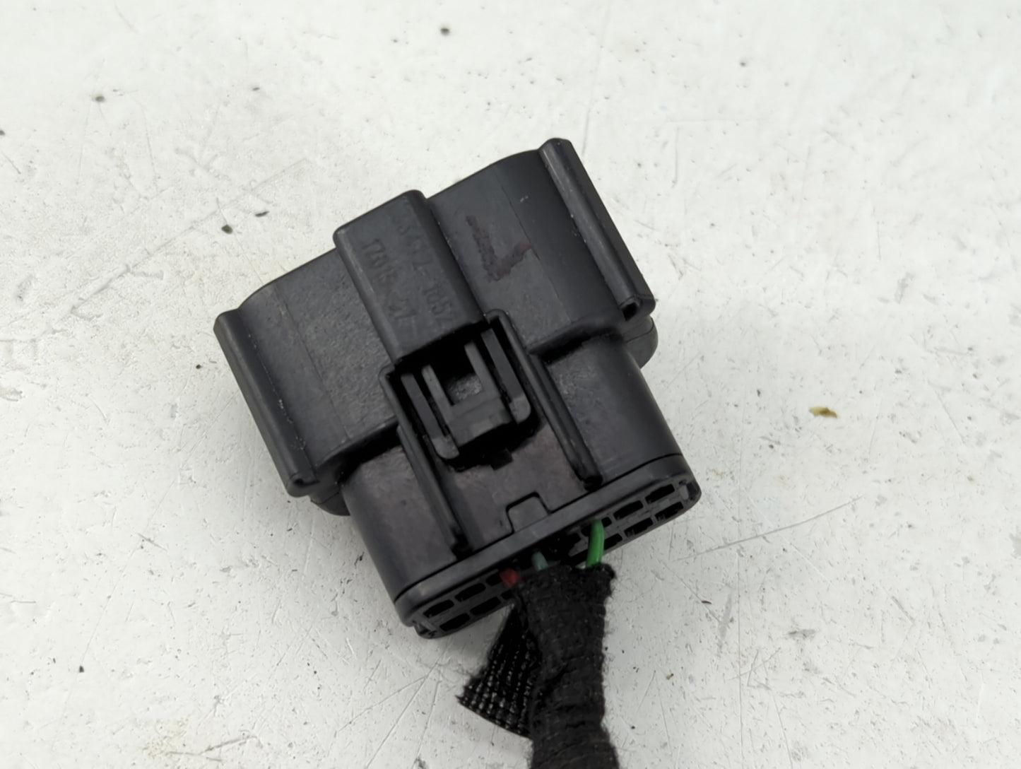 2016-2020 Ford Fusion Driver Side View Mirror - Left Door Mirror OEM Used - Oemusedautoparts1.com