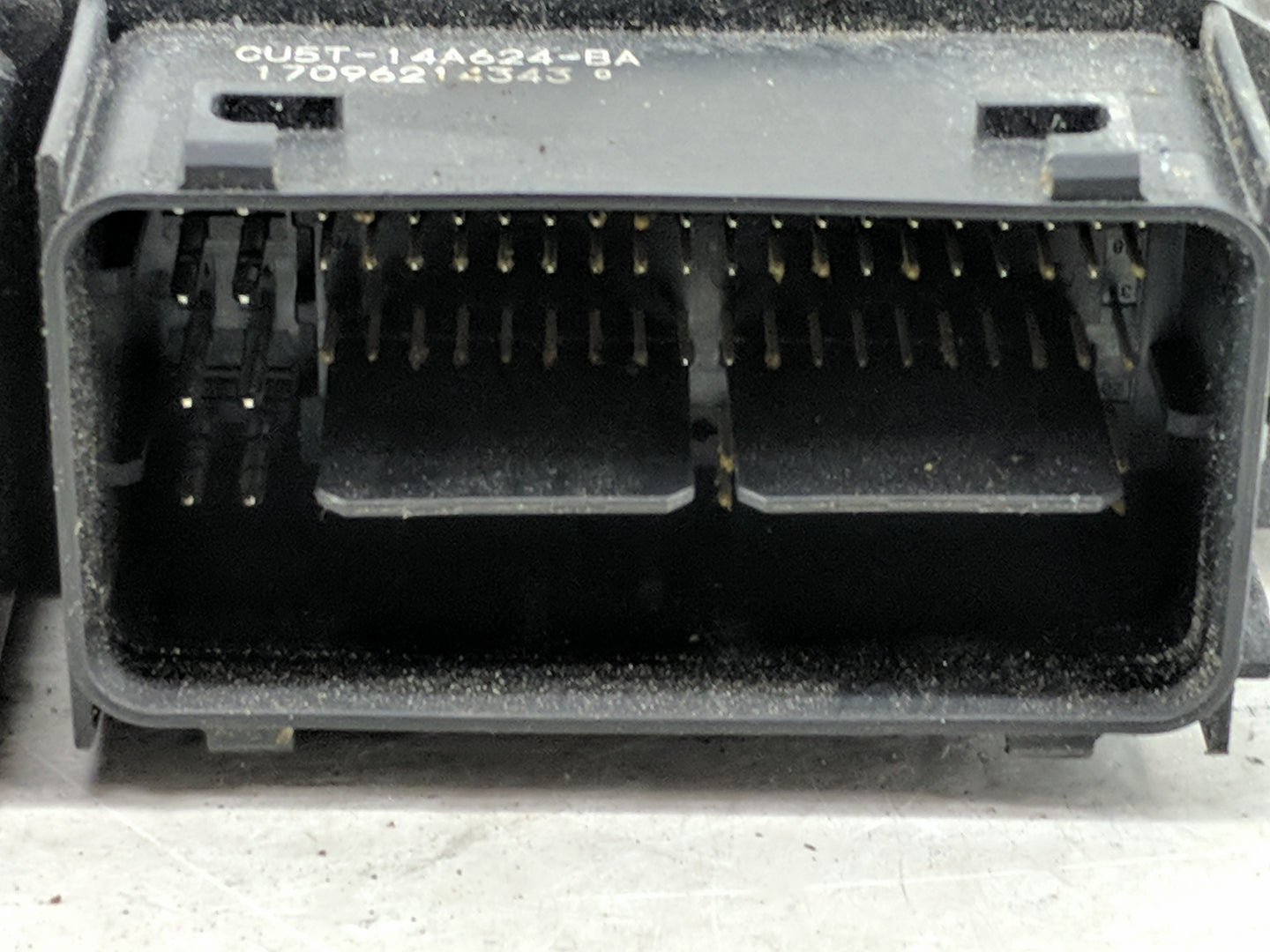 2017-2019 Ford Fusion PCM Engine Control Computer ECU ECM PCU OEM P/N:0 261 S17 581 HS7A-12A650-ABB Fits Fits 2017 2018 2019
