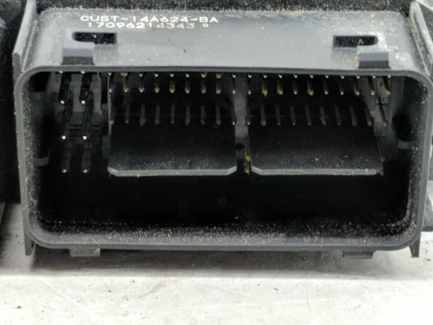2017-2019 Ford Fusion PCM Engine Control Computer ECU ECM PCU OEM P/N:0 261 S17 581 HS7A-12A650-ABB Fits Fits 2017 2018 2019