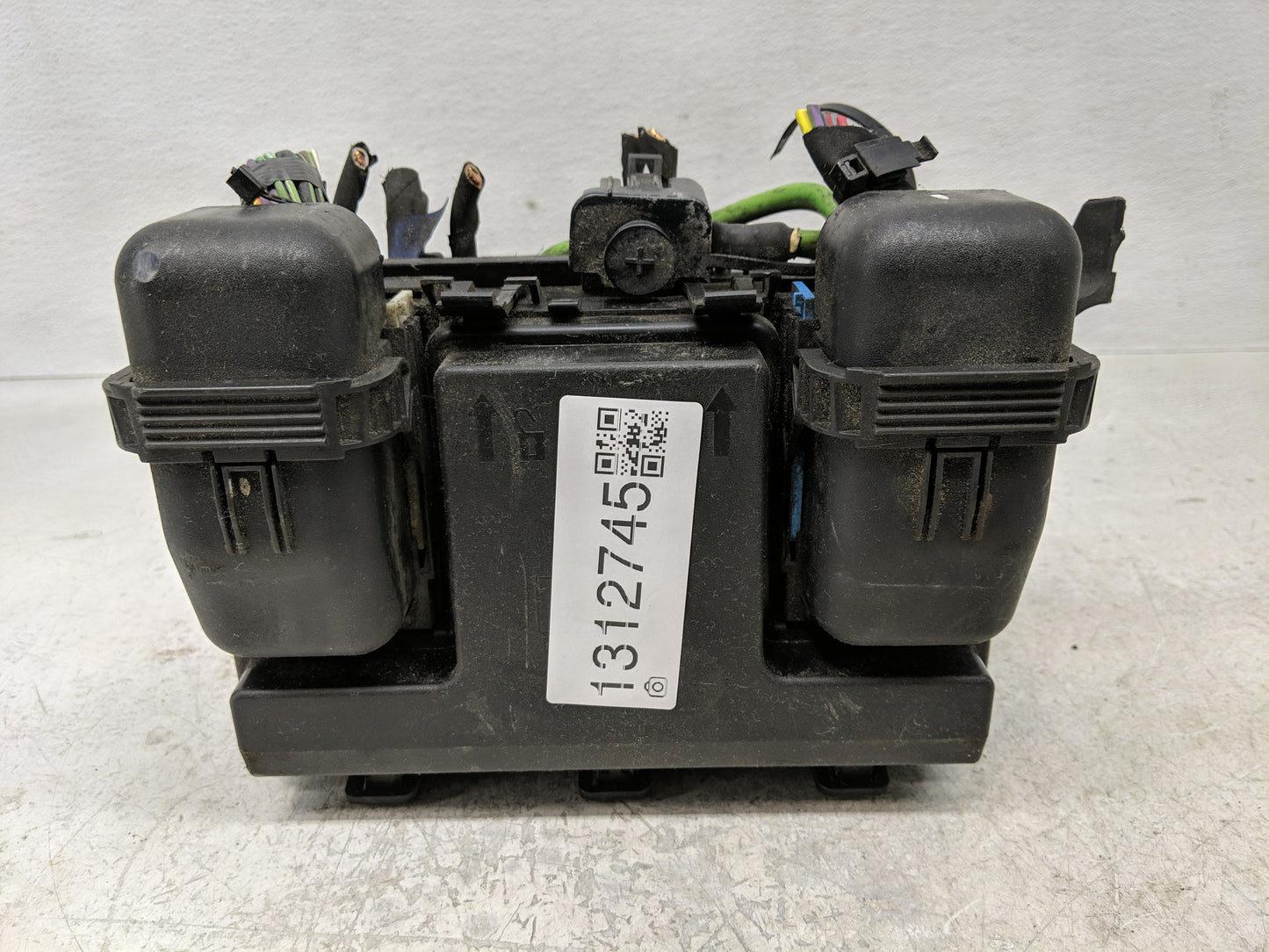 2017-2020 Ford Fusion Fusebox Fuse Box Panel Relay Module P/N:G2GT14A075AA Fits Fits 2017 2018 2019 2020 OEM Used Auto Parts