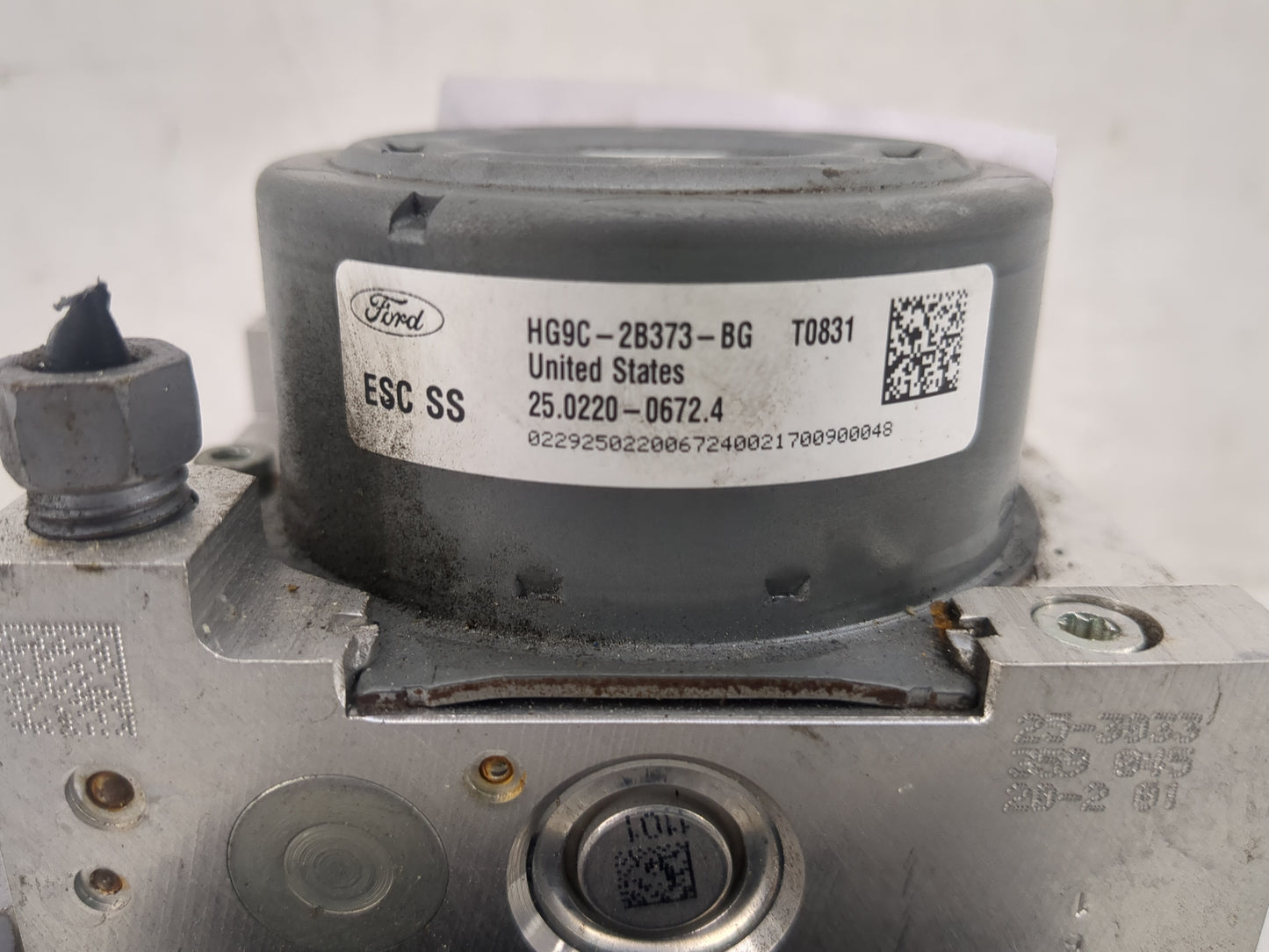 2017-2018 Ford Fusion ABS Pump Control Module Replacement P/N:HG9C-2B373-BG HG9C-2C219-LG Fits Fits 2017 2018 OEM Used Auto 