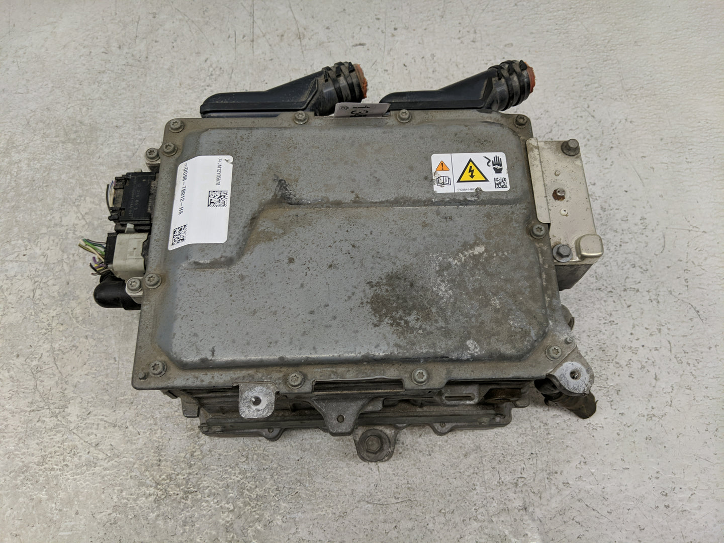 2013 Fusion Ac Dc Power Control Module Accessory Computer Power Inverter - Oemusedautoparts1.com