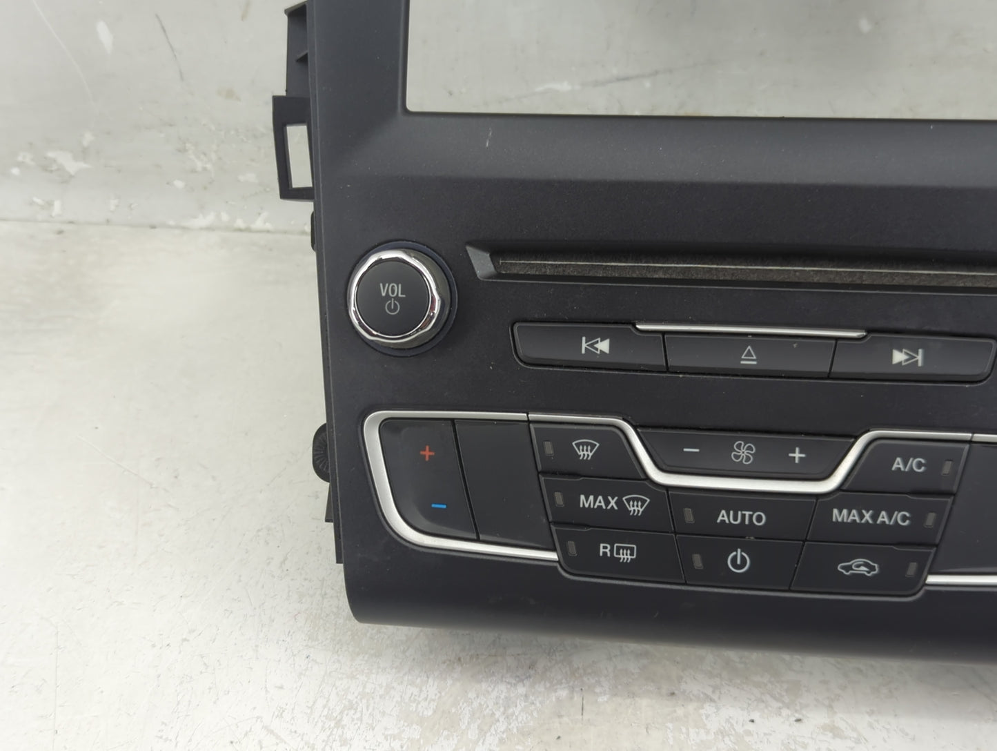 2017-2017 Ford Fusion Radio Control Panel - Oemusedautoparts1.com