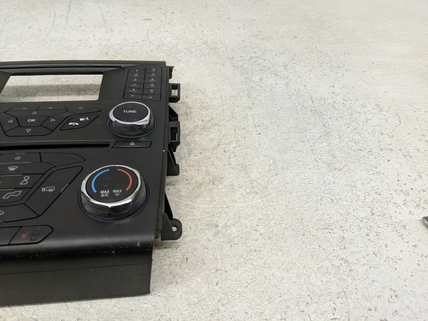 2017-2020 Ford Fusion Radio Control Panel - Oemusedautoparts1.com