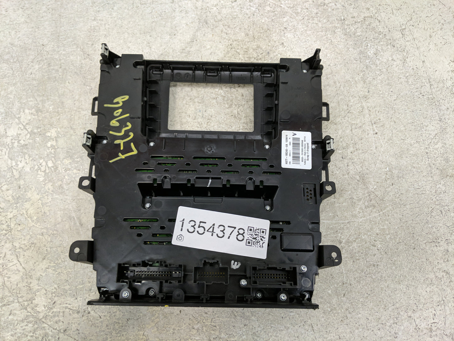 2017-2020 Ford Fusion Radio Control Panel - Oemusedautoparts1.com