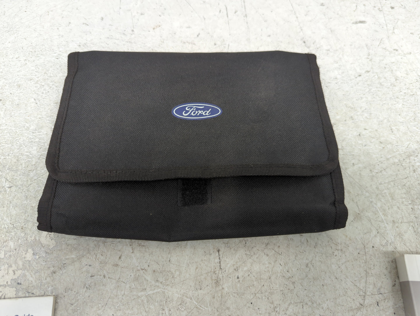 2017 Ford Fusion Owners Manual Book Guide P/N:HE5J19A321AB OEM Used Auto Parts - Oemusedautoparts1.com