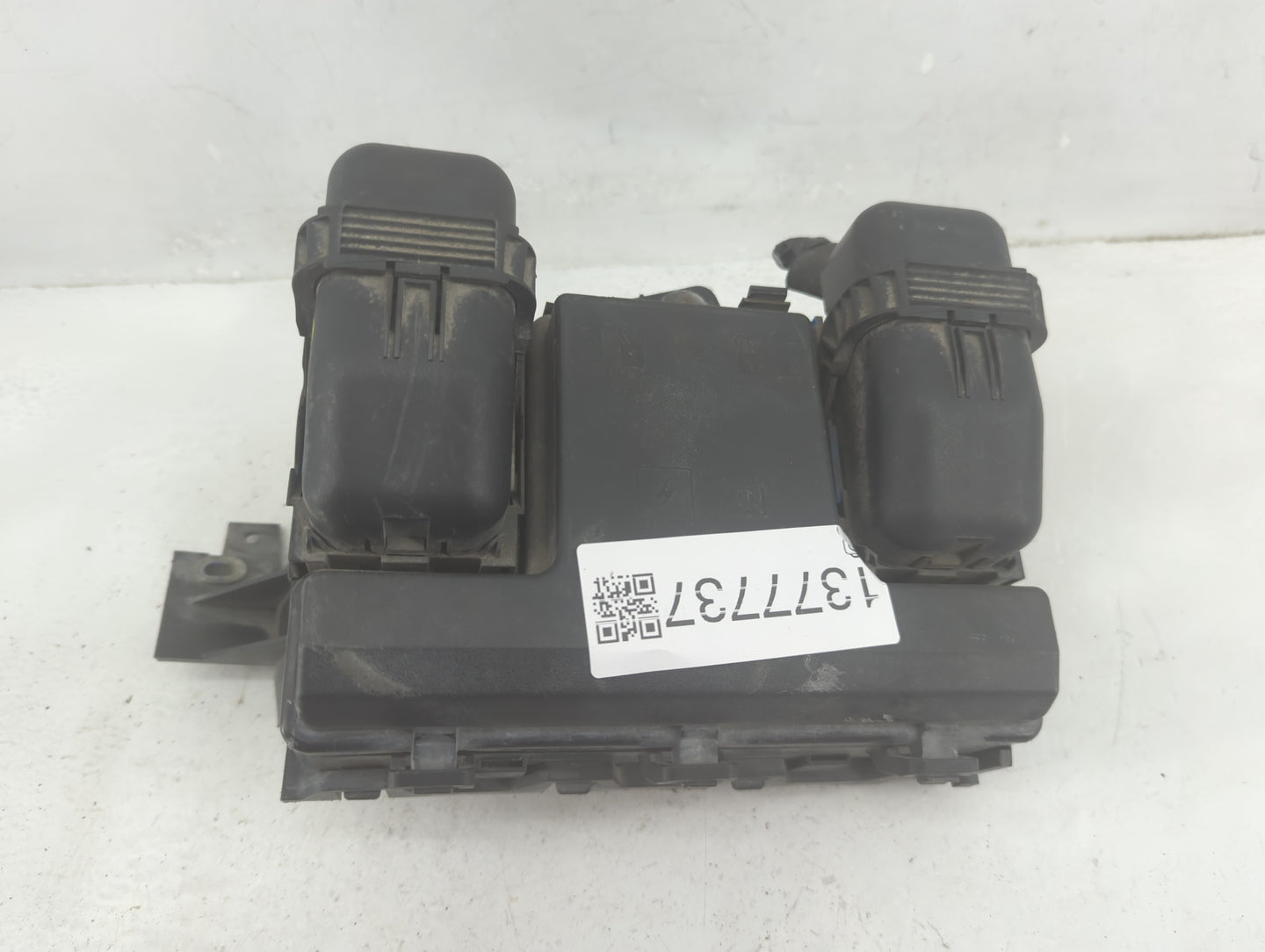 2017-2020 Ford Fusion Fusebox Fuse Box Panel Relay Module P/N:G2GT14A075AA HG9T-12A581-ABH Fits Fits 2017 2018 2019 2020 OEM