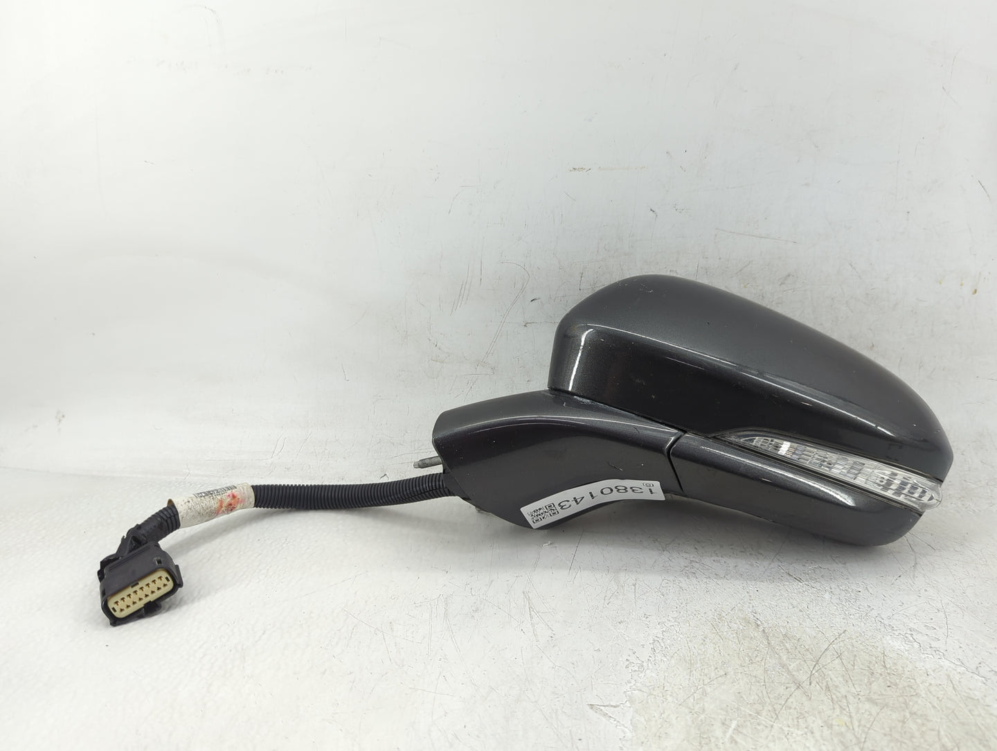 2015-2017 Ford Fusion Driver Side View Mirror - Left Door Mirror OEM Used - Oemusedautoparts1.com