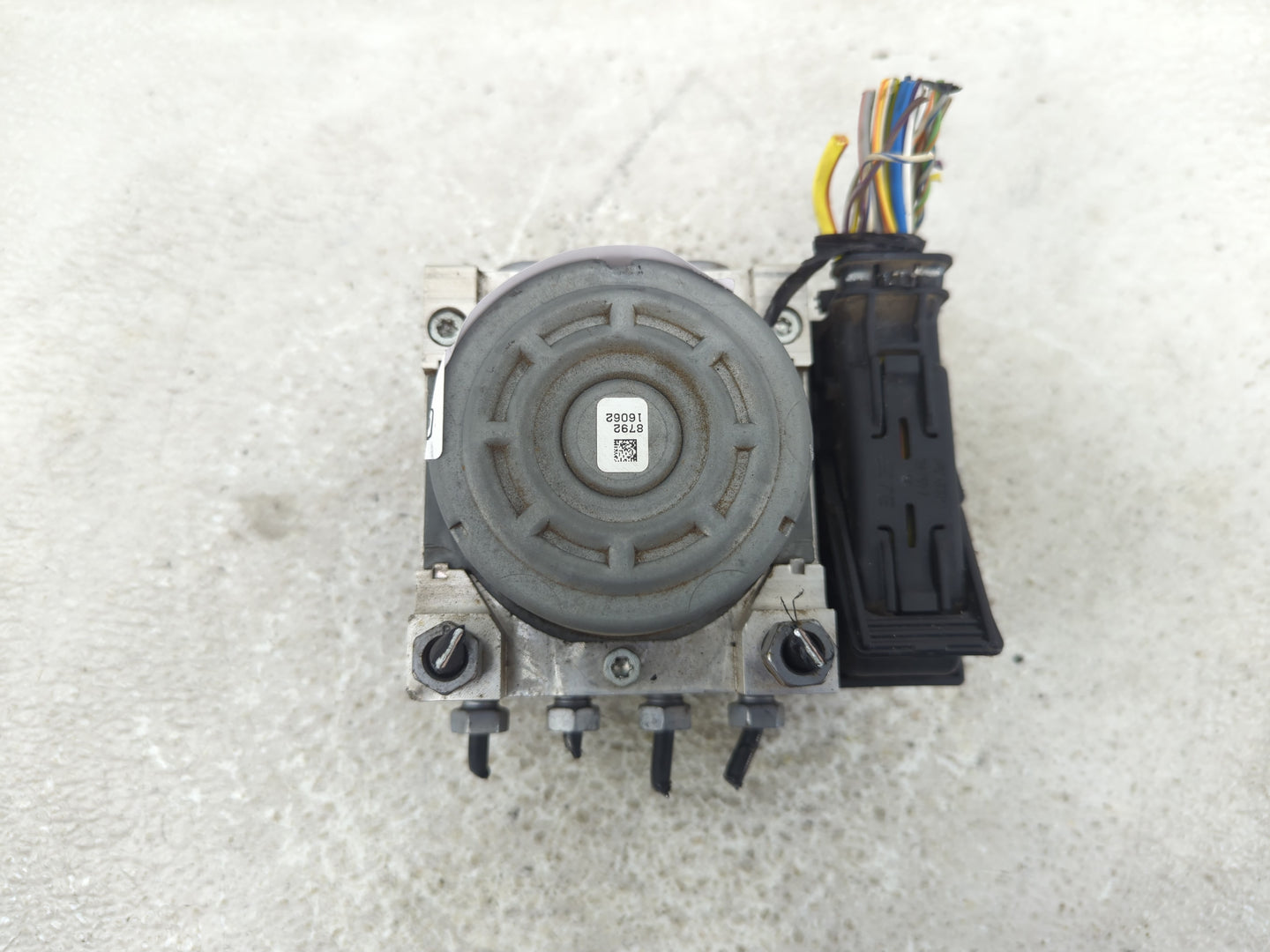 2017-2018 Ford Fusion ABS Pump Control Module Replacement P/N:HG9C-2B373-BG Fits Fits 2017 2018 OEM Used Auto Parts - Oemuse
