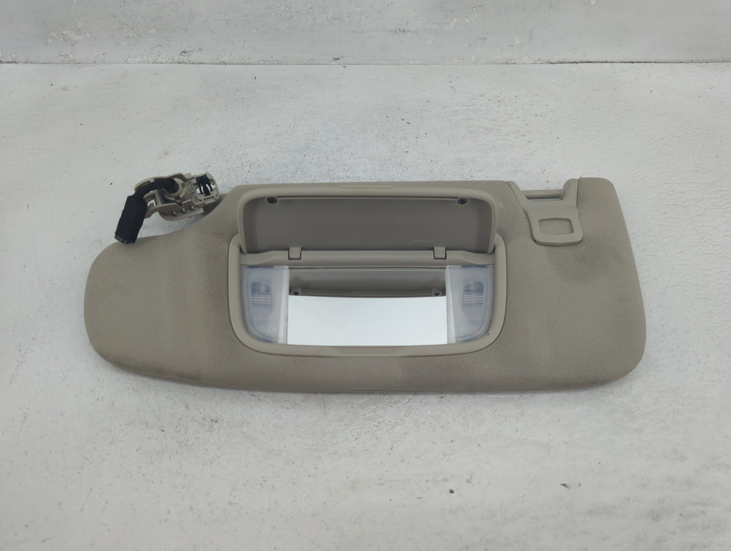 2017-2020 Ford Fusion Sun Visor Shade Replacement Driver Left Mirror Fits Fits 2017 2018 2019 2020 OEM Used Auto Parts - Oem