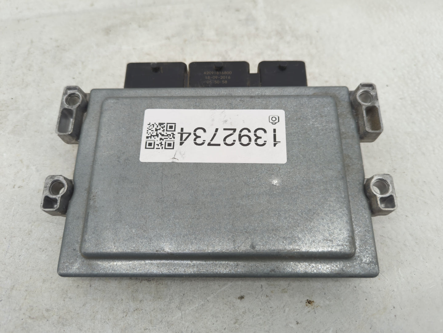 2017-2020 Ford Fusion PCM Engine Control Computer ECU ECM PCU OEM P/N:DS71-12B684-VC HS7A-12A650-TB Fits OEM Used Auto Parts