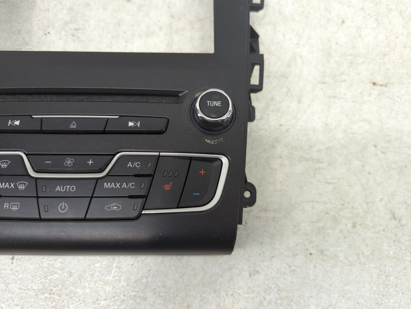 2017-2020 Ford Fusion Radio Control Panel - Oemusedautoparts1.com