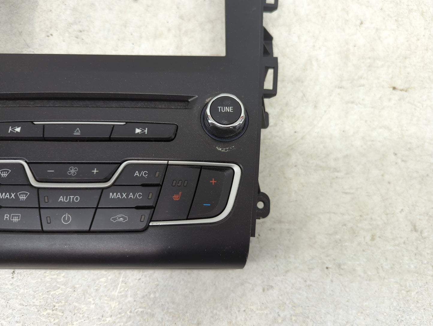 2017-2020 Ford Fusion Radio Control Panel - Oemusedautoparts1.com