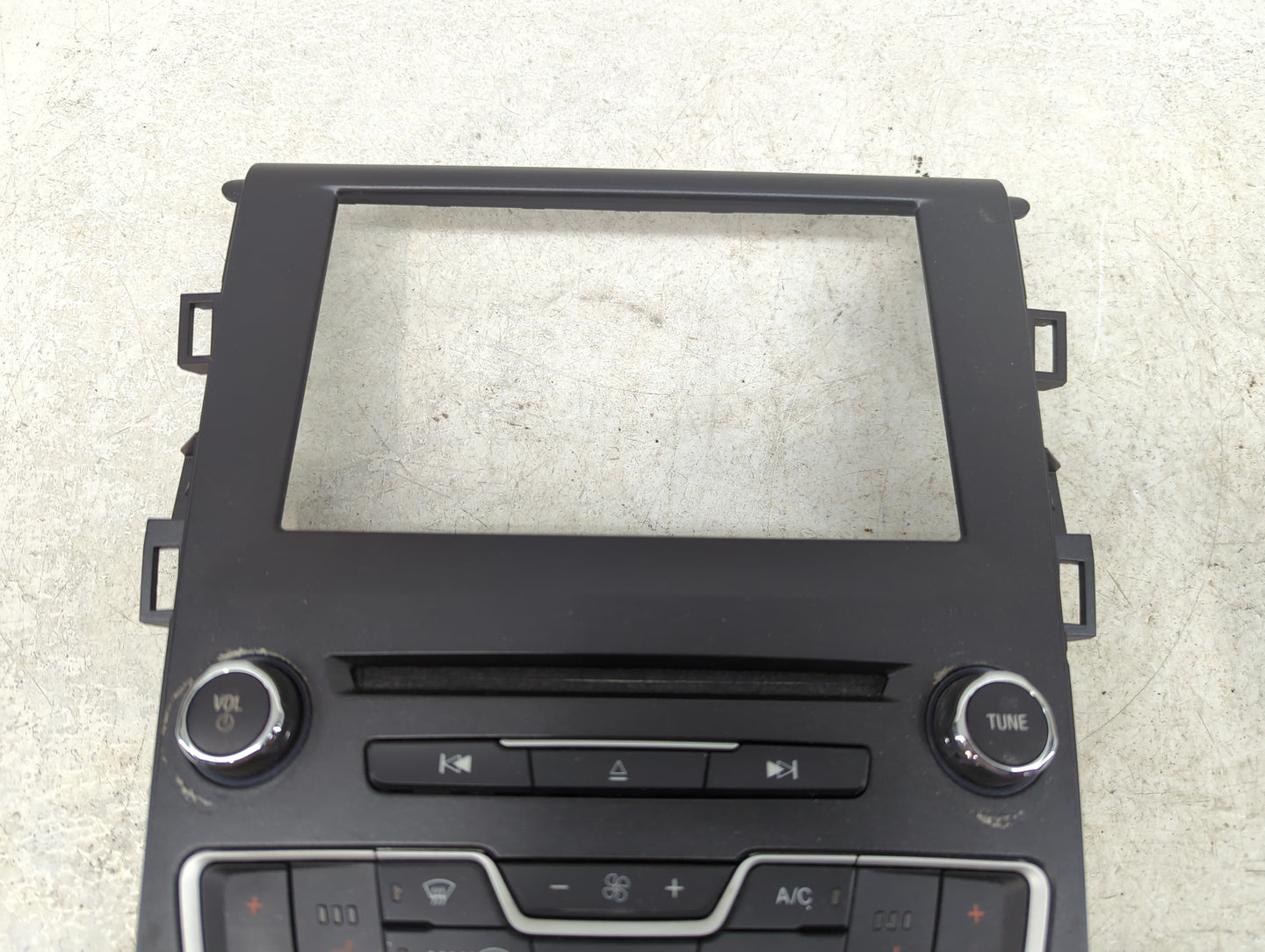 2017-2020 Ford Fusion Radio Control Panel - Oemusedautoparts1.com