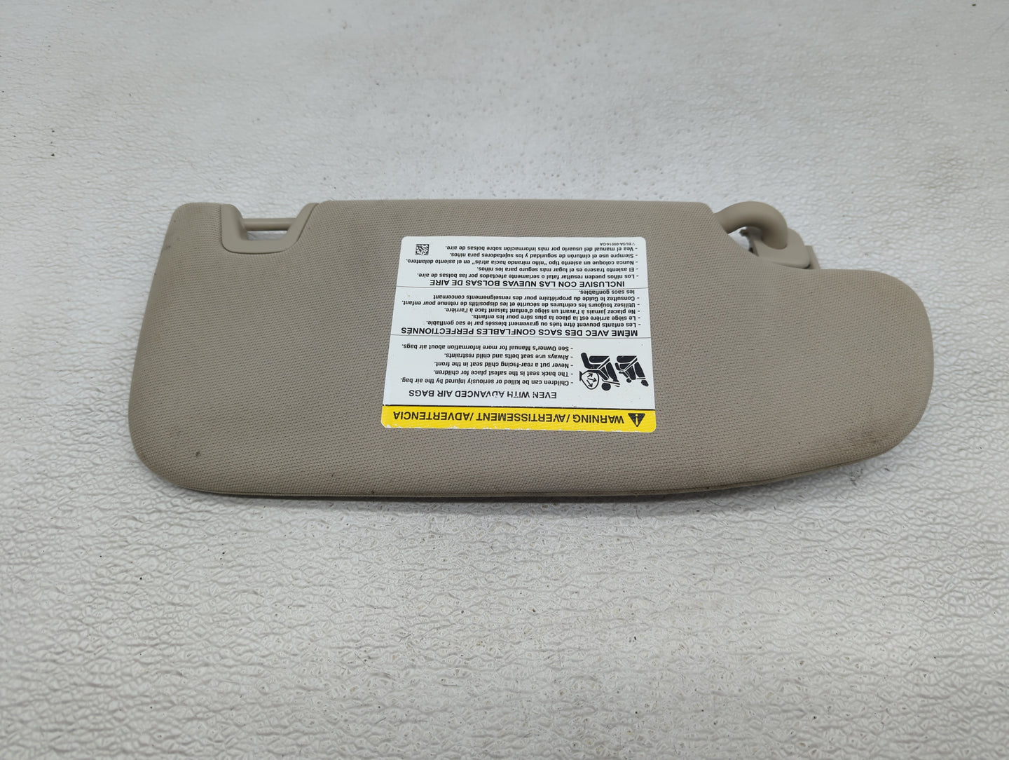 2017-2020 Ford Fusion Sun Visor Shade Replacement Driver Left Mirror Fits Fits 2017 2018 2019 2020 OEM Used Auto Parts - Oem