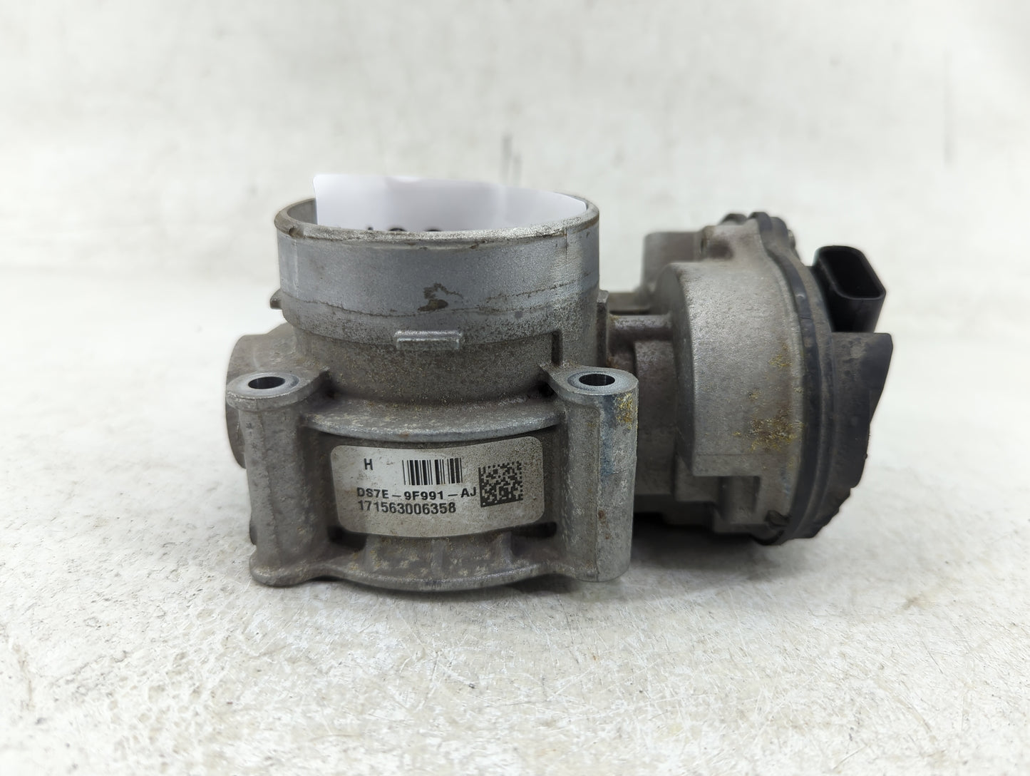 2013-2020 Ford Fusion Throttle Body P/N:DS7E-9F991-AJ Fits Fits 2013 2014 2015 2016 2017 2018 2019 2020 2021 2022 OEM Used A