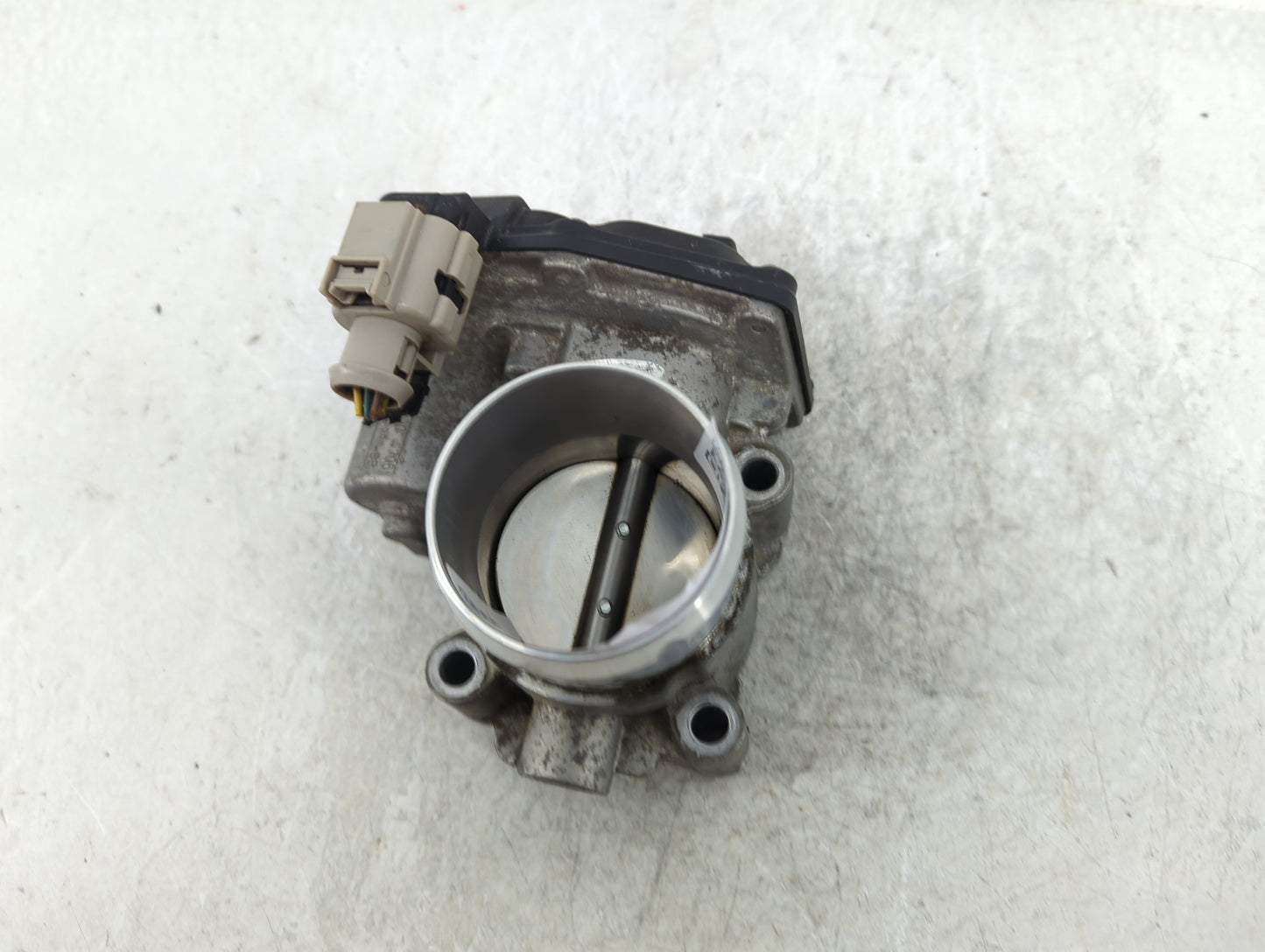 2014-2020 Ford Fusion Throttle Body P/N:DS7G-9F991-BB Fits Fits 2014 2015 2016 2017 2018 2019 2020 OEM Used Auto Parts - Oem