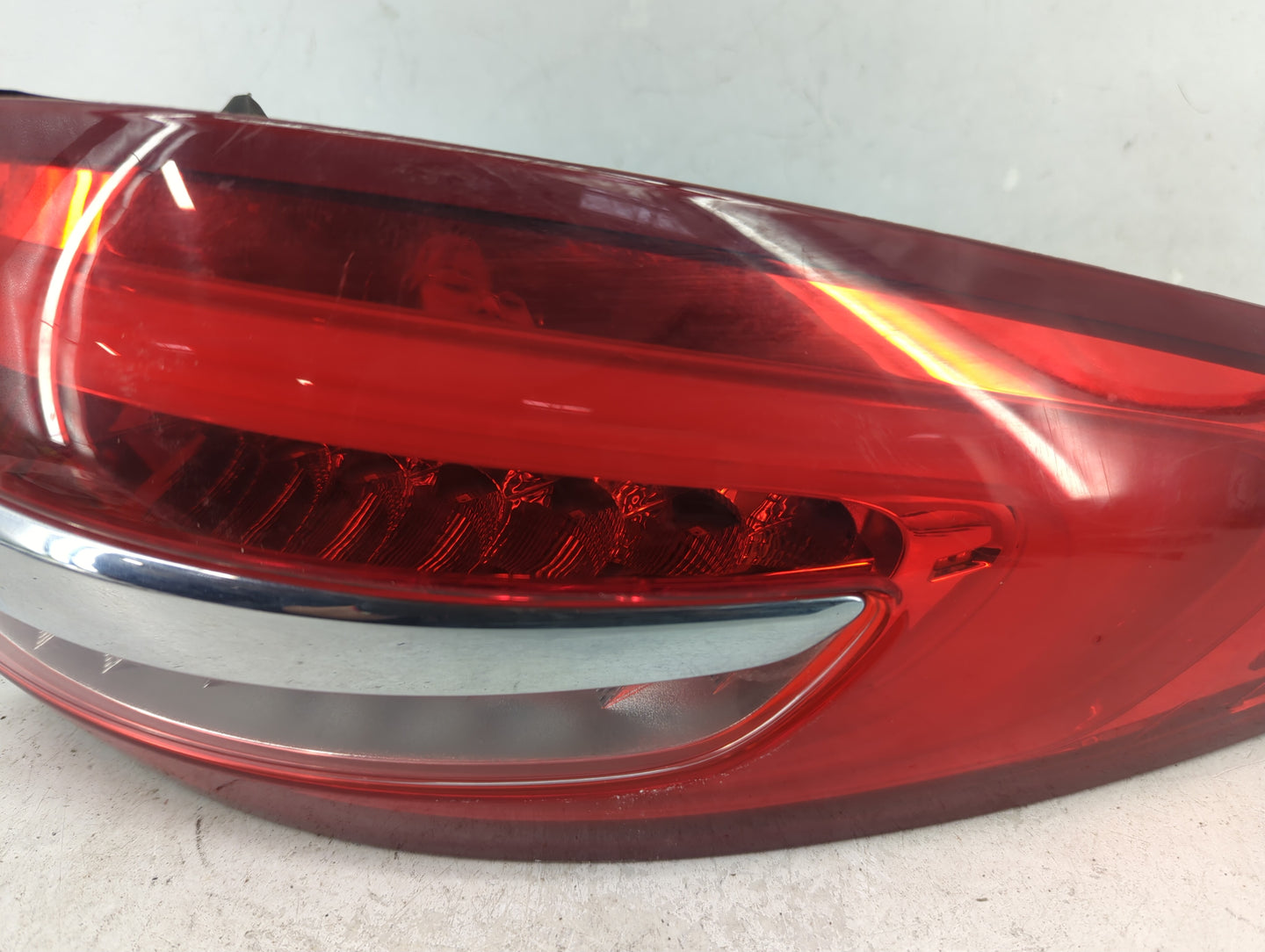 2017-2020 Ford Fusion Tail Light Assembly Passenger Right OEM P/N:6003TH0065 Fits Fits 2017 2018 2019 2020 OEM Used Auto Par
