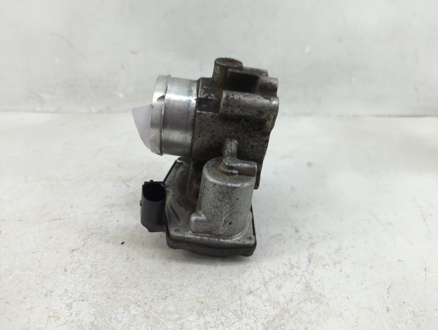 2014-2020 Ford Fusion Throttle Body P/N:DS7G-9F991-BB Fits Fits 2014 2015 2016 2017 2018 2019 2020 OEM Used Auto Parts - Oem