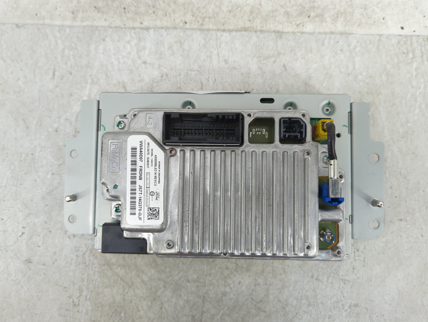 2017-2020 Ford Fusion Information Display Screen - Oemusedautoparts1.com