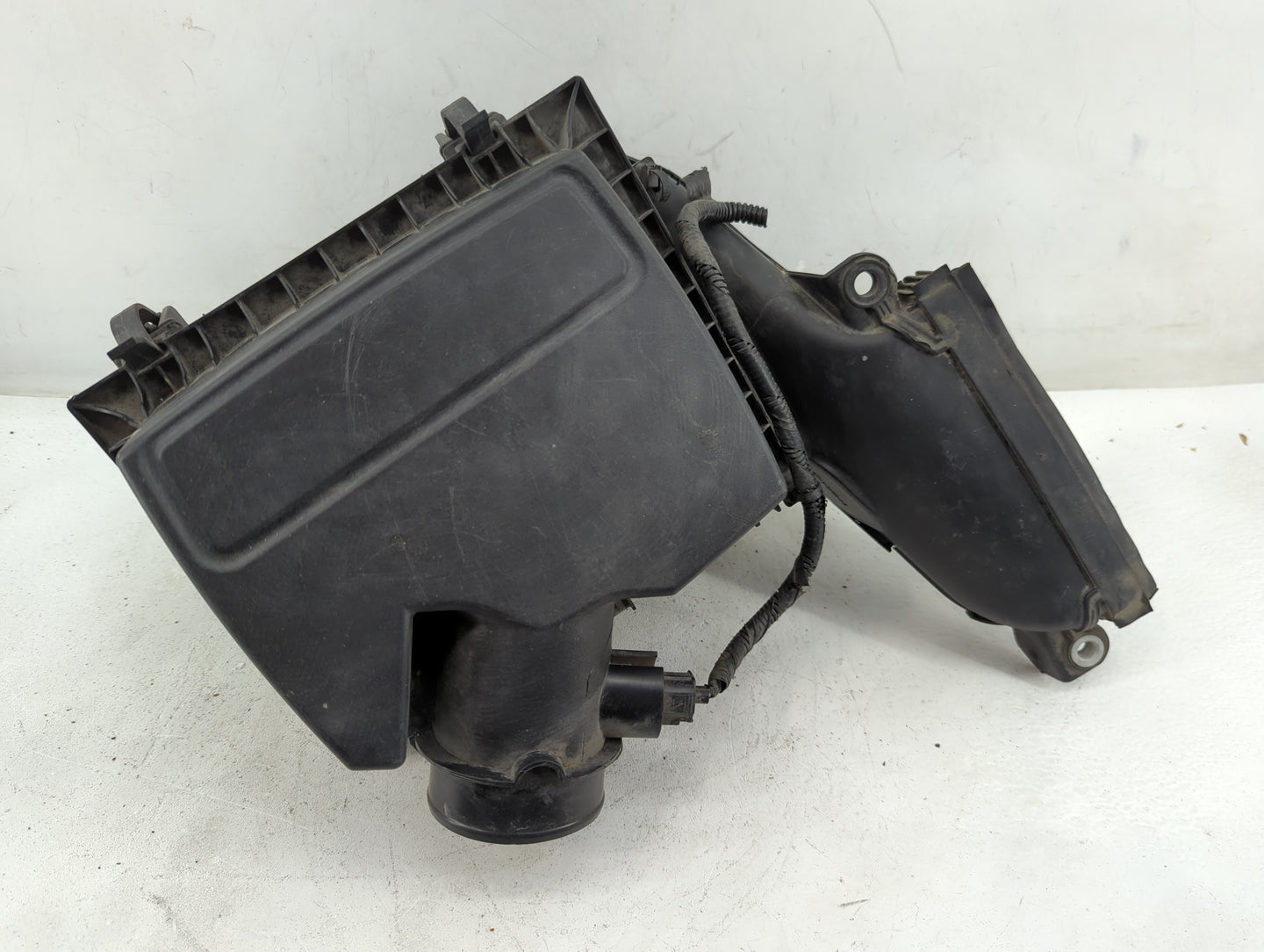 2017-2020 Ford Fusion Air Cleaner Intake-duct Hose Tube - Oemusedautoparts1.com