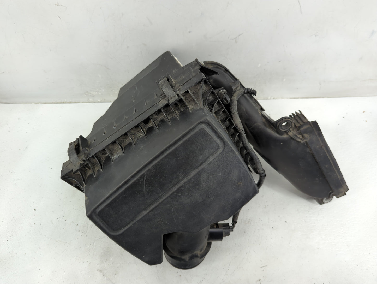 2017-2020 Ford Fusion Air Cleaner Intake-duct Hose Tube - Oemusedautoparts1.com