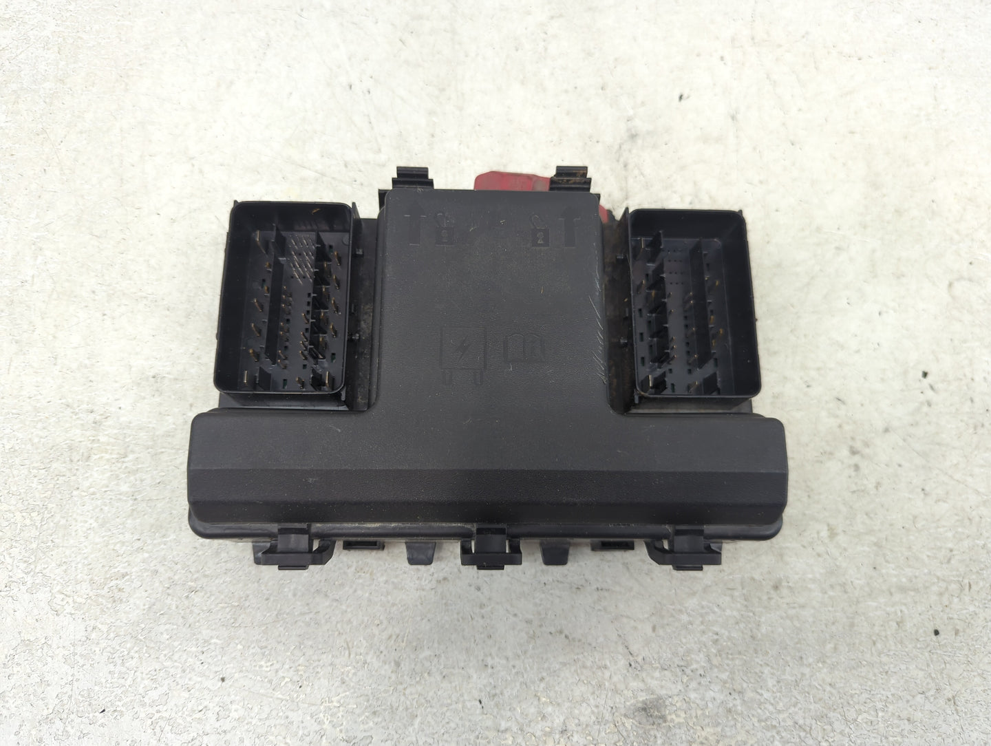 2017-2020 Ford Fusion Fusebox Fuse Box Panel Relay Module P/N:G2GT14A075AA Fits Fits 2017 2018 2019 2020 OEM Used Auto Parts