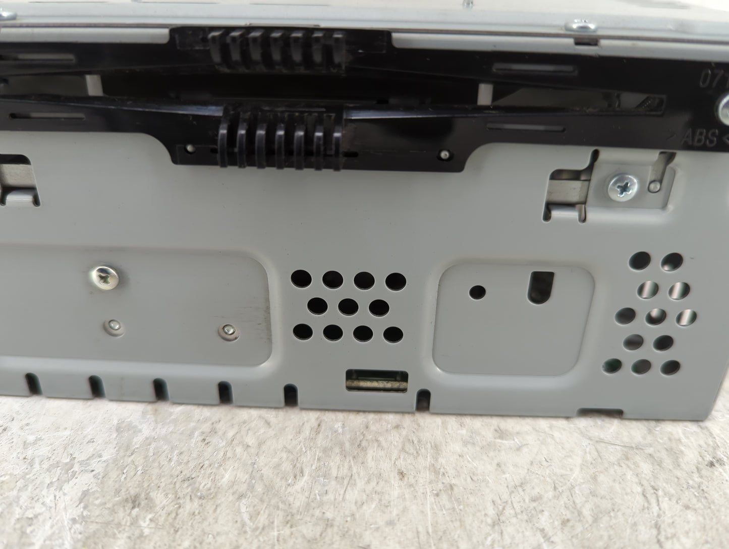 2016-2017 Ford Fusion Radio AM FM Cd Player Receiver Replacement Fits Fits 2016 2017 OEM Used Auto Parts - Oemusedautoparts1
