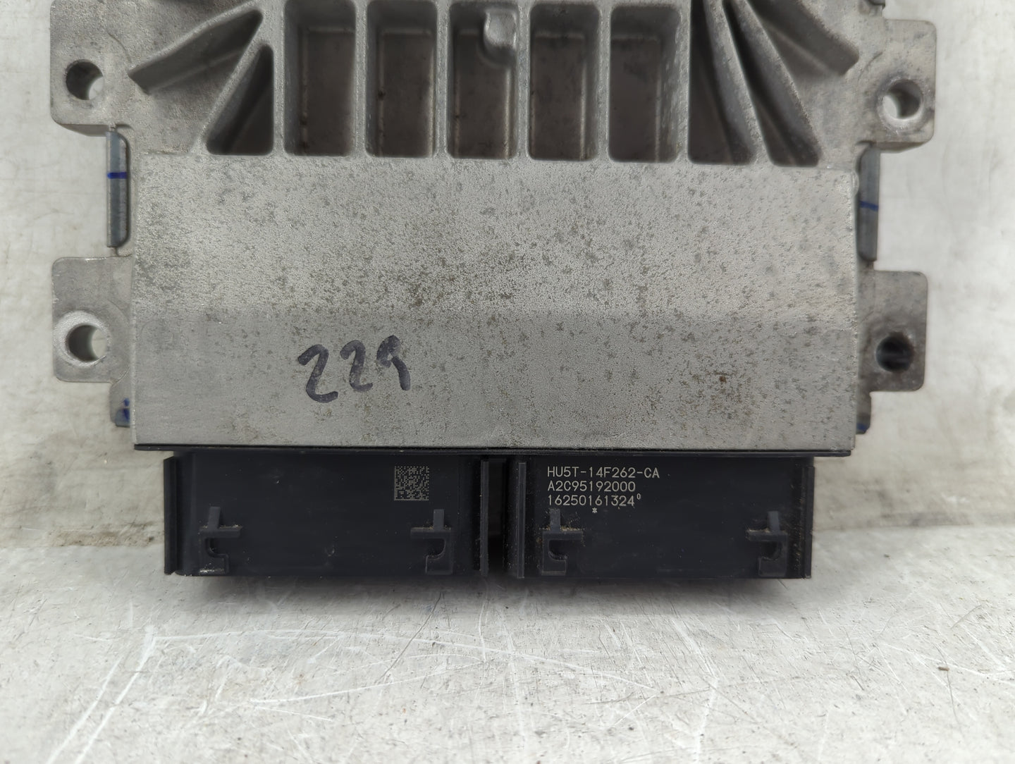 2017-2020 Ford Fusion PCM Engine Control Computer ECU ECM PCU OEM P/N:GV6A-12B684-CB Fits Fits 2016 2017 2018 2019 2020 OEM 