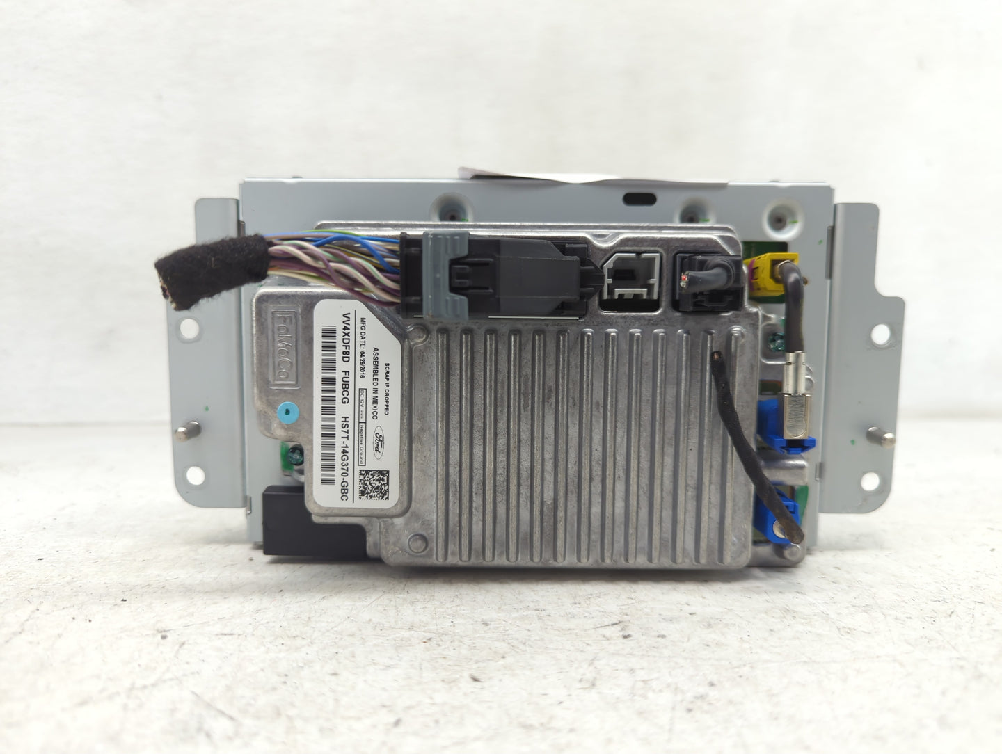 2017-2020 Ford Fusion Information Display Screen - Oemusedautoparts1.com