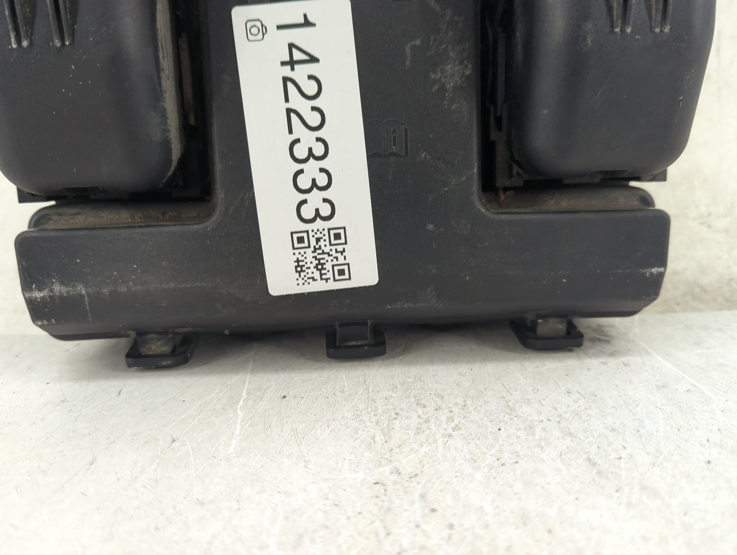 2017-2020 Ford Fusion Fusebox Fuse Box Panel Relay Module Fits Fits 2017 2018 2019 2020 OEM Used Auto Parts - Oemusedautopar