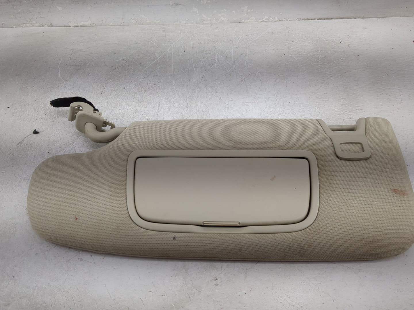 2017-2020 Ford Fusion Sun Visor Shade Replacement Driver Left Mirror Fits Fits 2017 2018 2019 2020 OEM Used Auto Parts - Oem