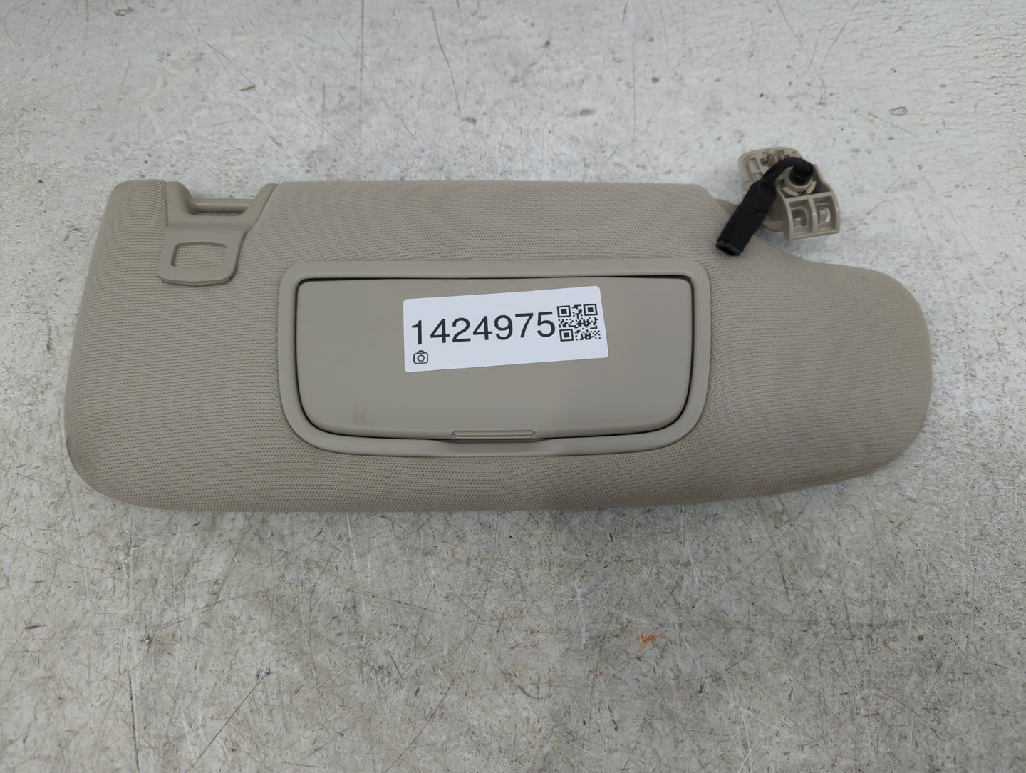 2017-2020 Ford Fusion Sun Visor Shade Replacement Passenger Right Mirror Fits Fits 2017 2018 2019 2020 OEM Used Auto Parts -