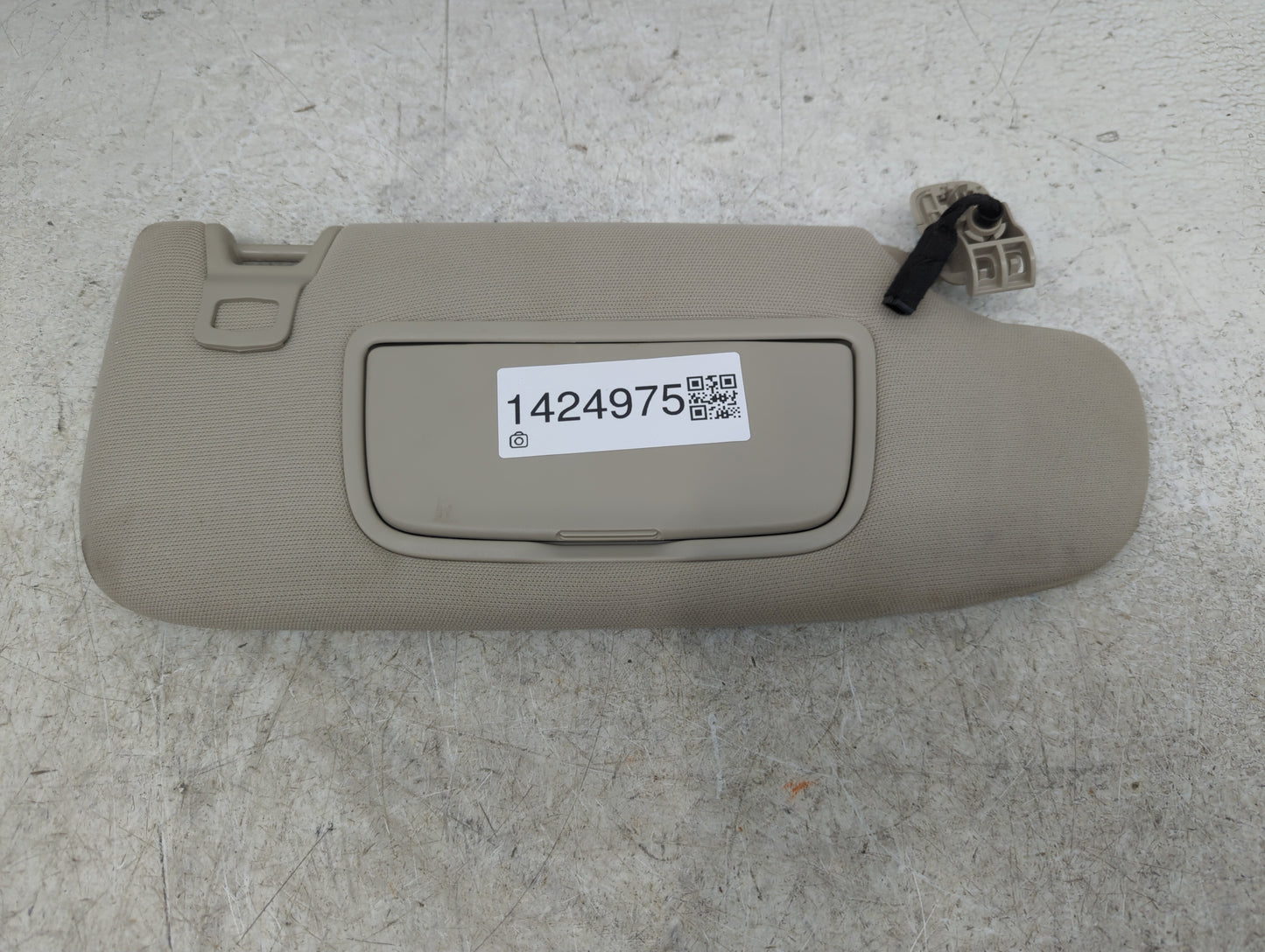 2017-2020 Ford Fusion Sun Visor Shade Replacement Passenger Right Mirror Fits Fits 2017 2018 2019 2020 OEM Used Auto Parts -