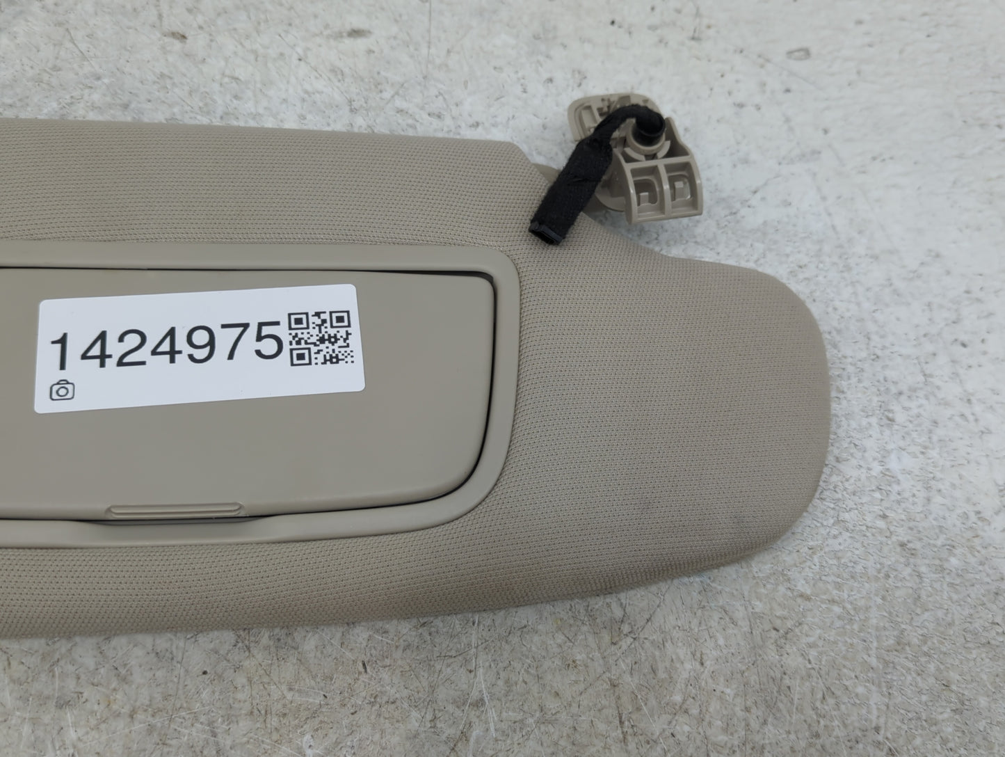 2017-2020 Ford Fusion Sun Visor Shade Replacement Passenger Right Mirror Fits Fits 2017 2018 2019 2020 OEM Used Auto Parts -
