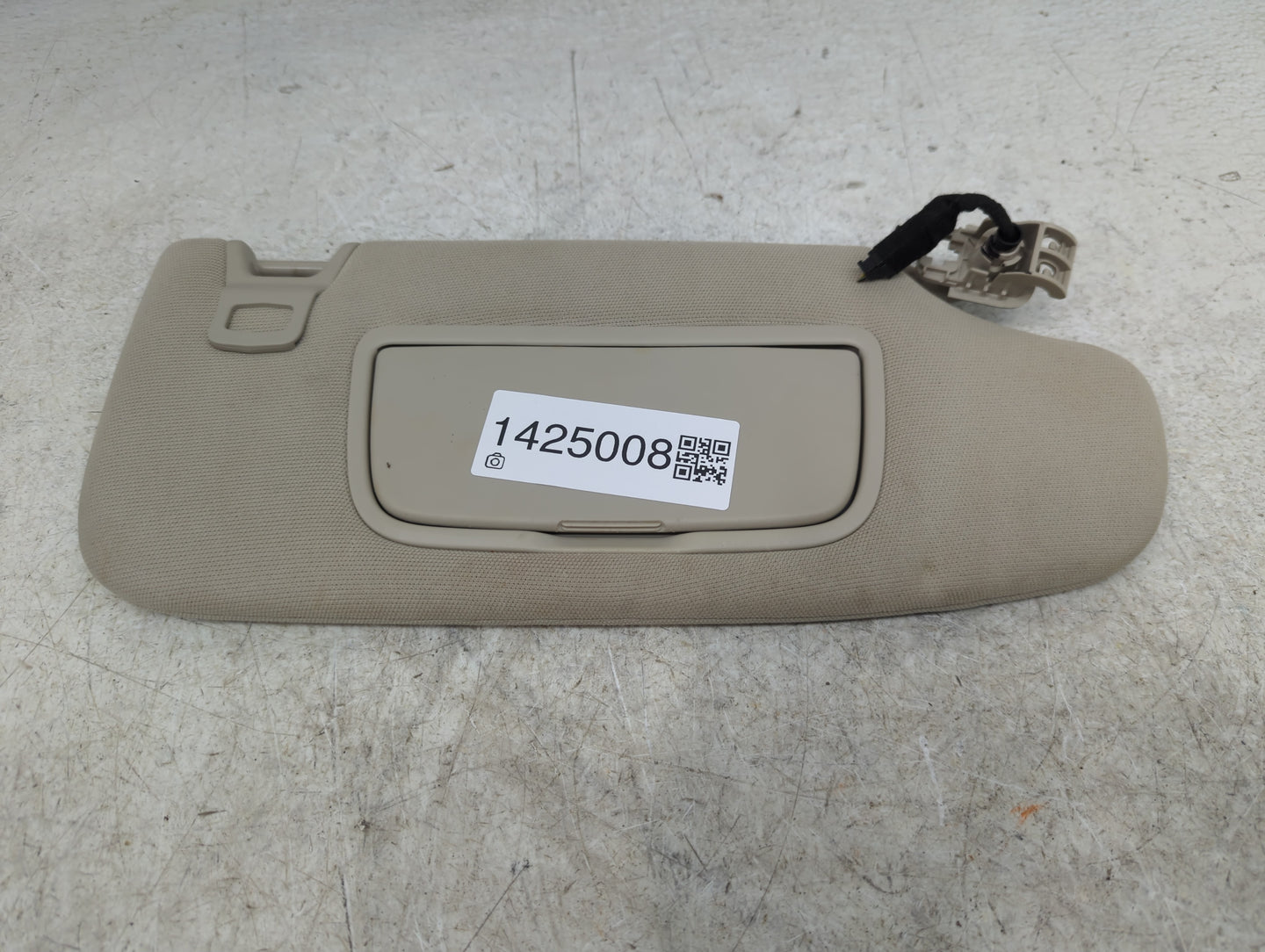2017-2020 Ford Fusion Sun Visor Shade Replacement Passenger Right Mirror Fits Fits 2017 2018 2019 2020 OEM Used Auto Parts -