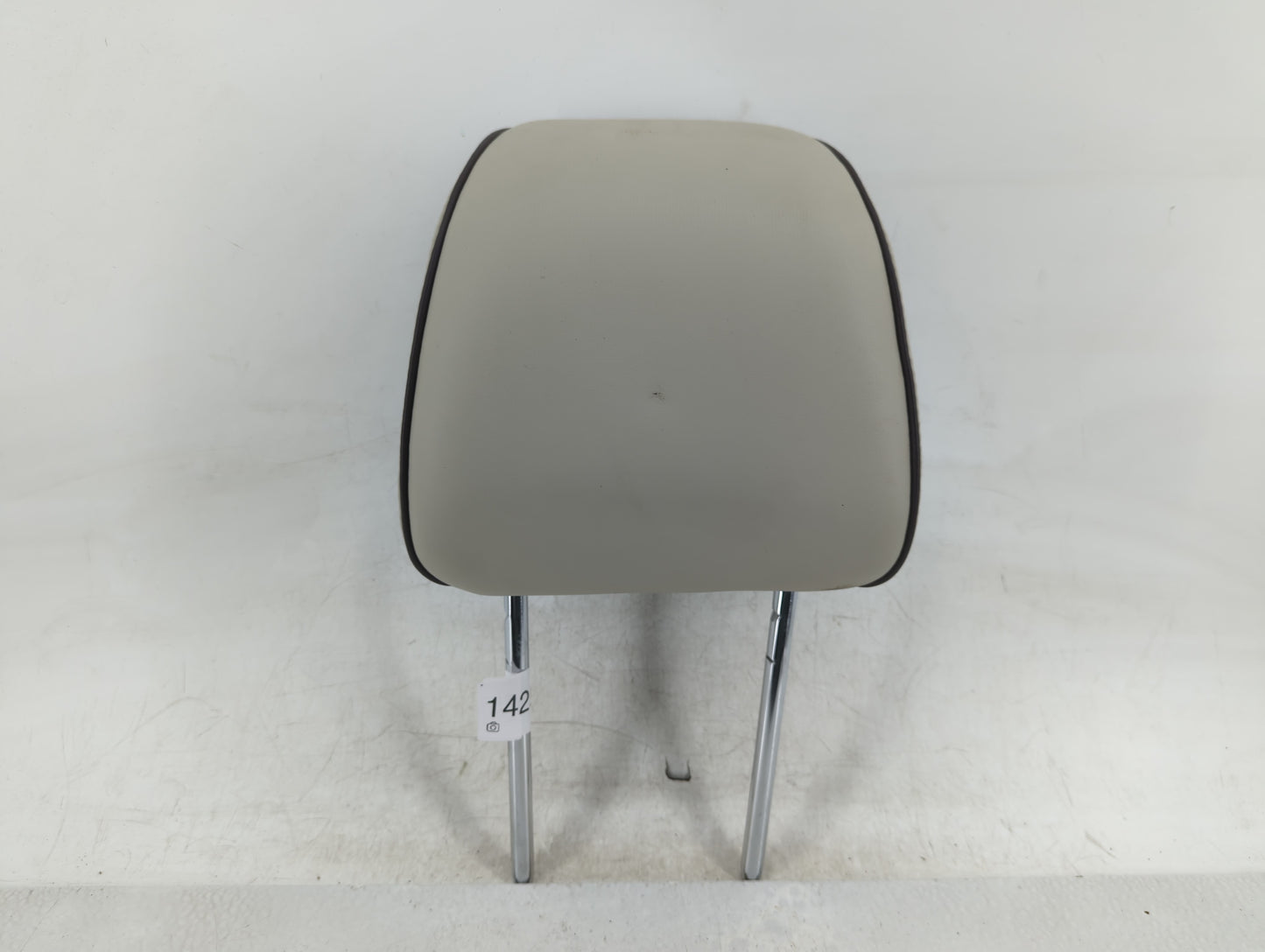 2017-2020 Ford Fusion Headrest Head Rest Front Driver Passenger Seat Fits Fits 2017 2018 2019 2020 OEM Used Auto Parts - Oem