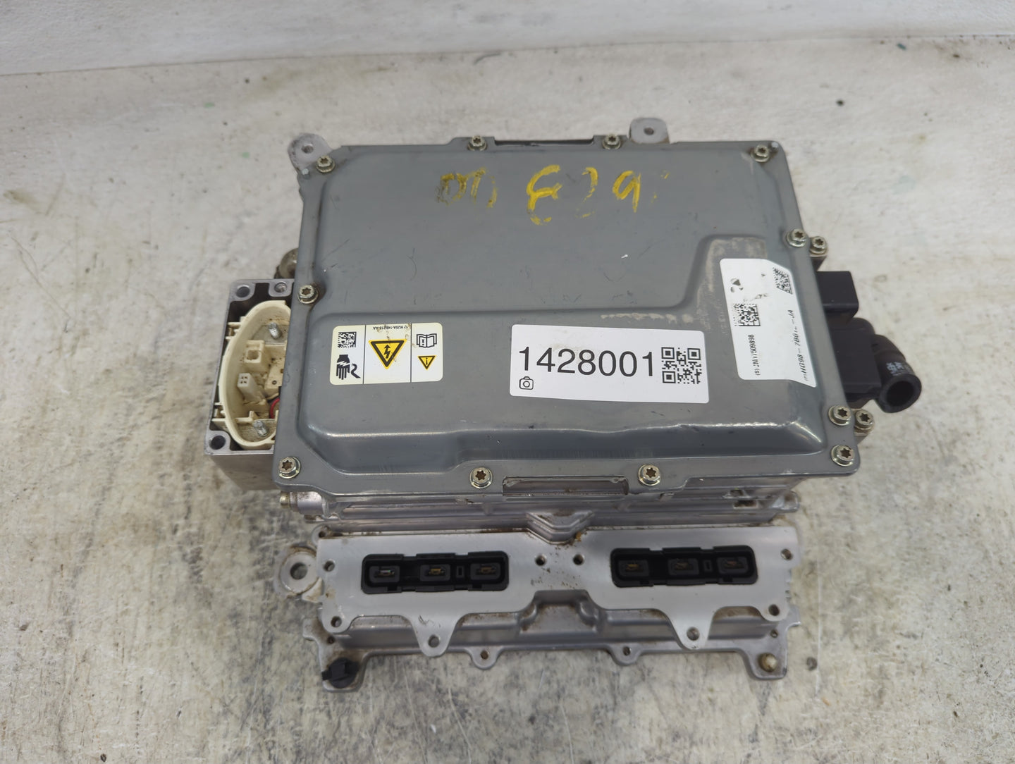 2013 Fusion Ac Dc Power Control Module Accessory Computer Power Inverter - Oemusedautoparts1.com