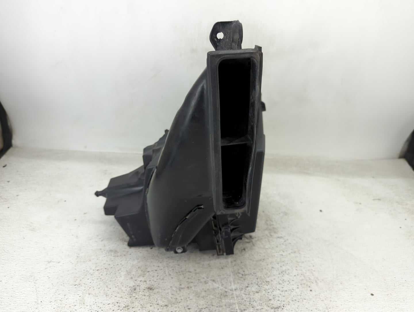 2017-2020 Ford Fusion Air Cleaner Intake-duct Hose Tube - Oemusedautoparts1.com