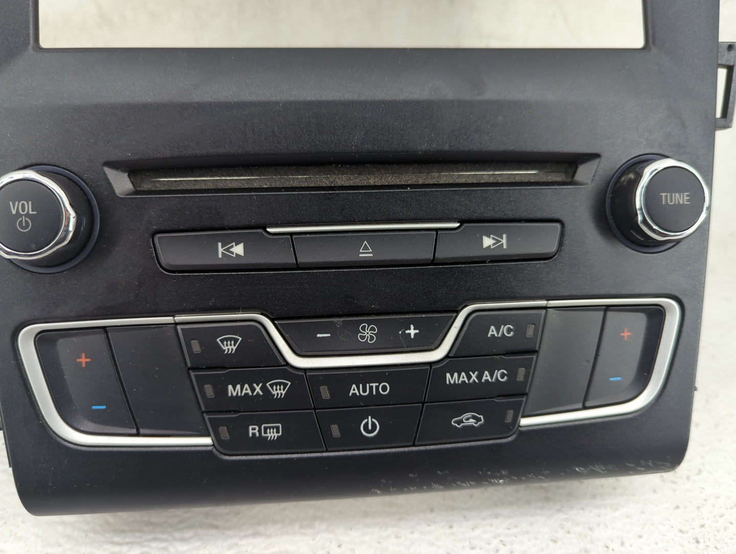 2016-2017 Ford Fusion Radio AM FM Cd Player Receiver Replacement P/N:HS7T-18E245-AGA Fits Fits 2016 2017 OEM Used Auto Parts