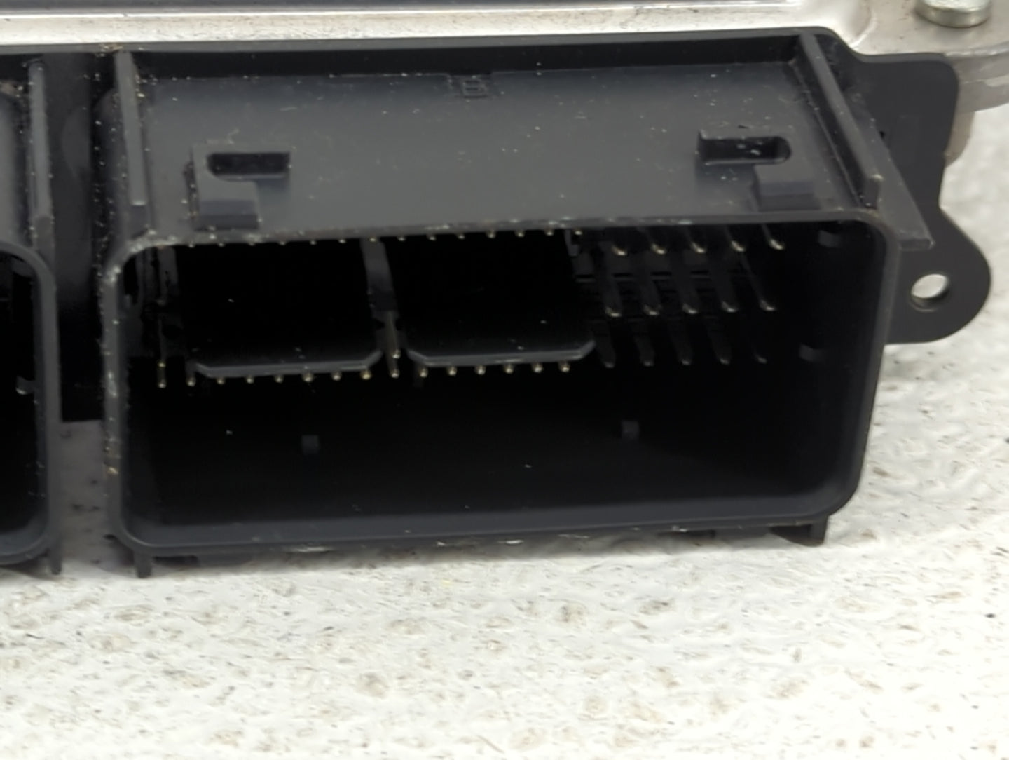2017-2019 Ford Fusion PCM Engine Control Computer ECU ECM PCU OEM P/N:HS7A-12A650-ABB GS7A-12B684-AA Fits Fits 2017 2018 201