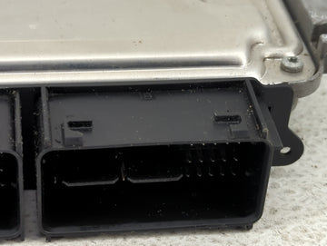 2017-2019 Ford Fusion PCM Engine Control Computer ECU ECM PCU OEM P/N:GS7A-12A650 GS7A-12B684, 0261S17581 Fits Fits 2017 2018 2019 OEM Used Auto Parts