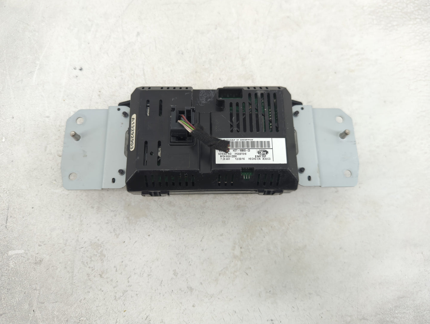 2017-2020 Ford Fusion Information Display Screen - Oemusedautoparts1.com