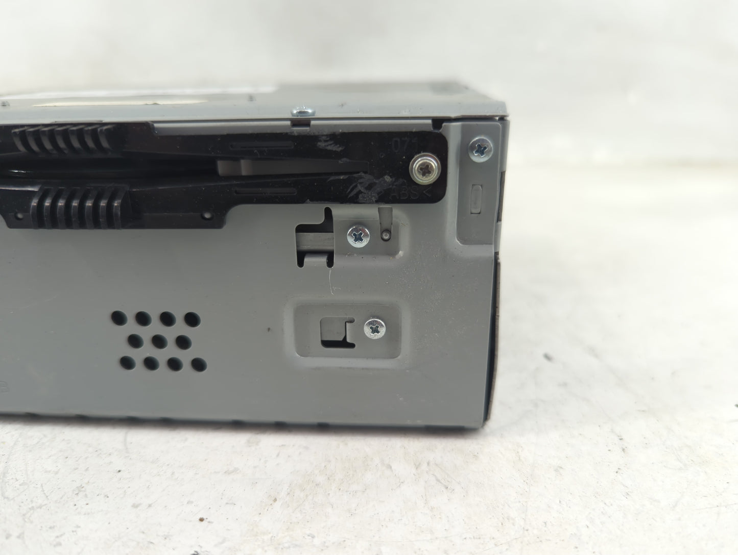 2016-2017 Ford Fusion Radio AM FM Cd Player Receiver Replacement Fits Fits 2016 2017 OEM Used Auto Parts - Oemusedautoparts1